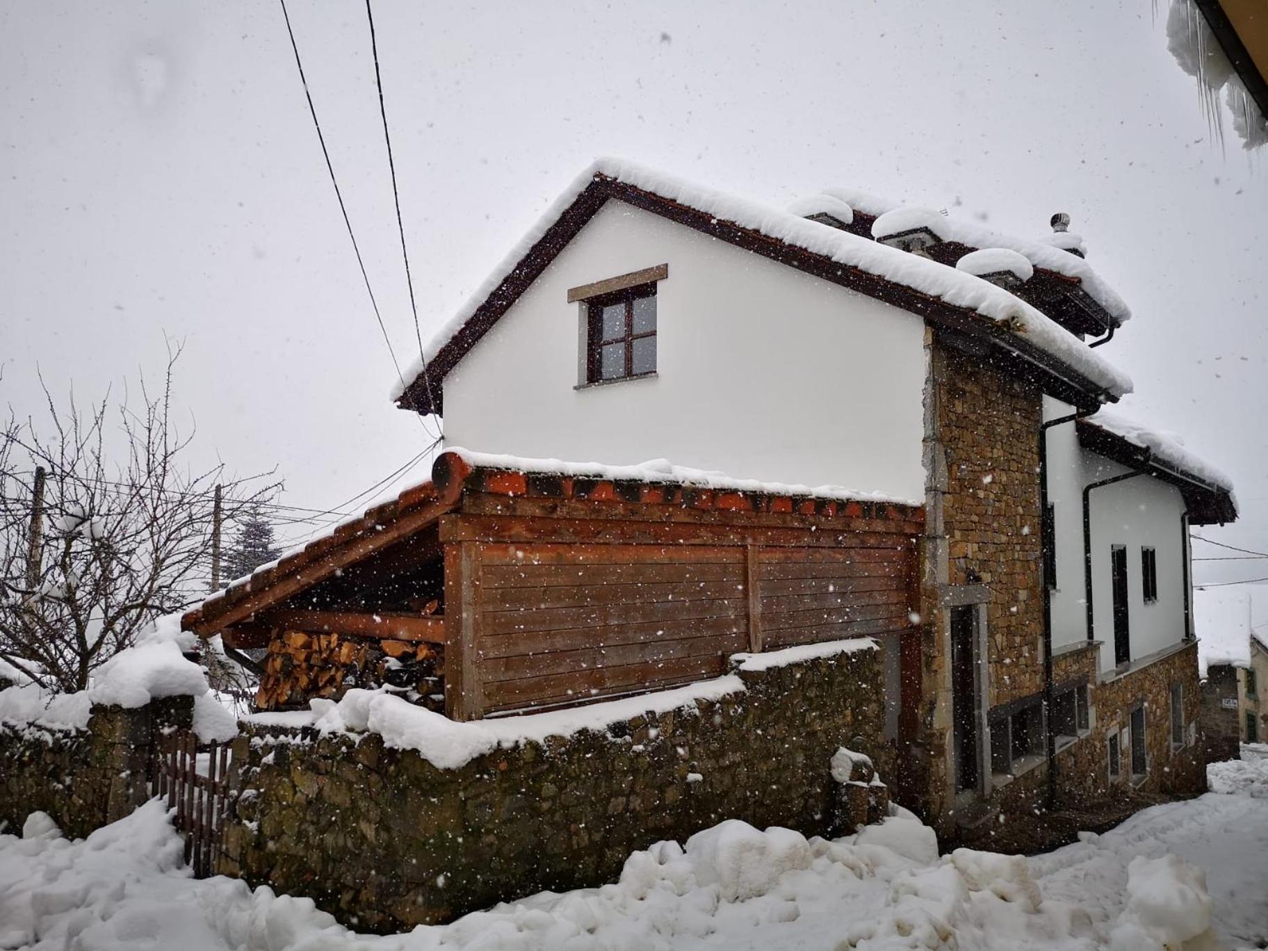 Apartamentos Rurales El Collain De Campiellos Eksteriør bilde