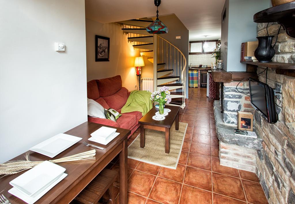 Apartamentos Rurales El Collain De Campiellos Eksteriør bilde